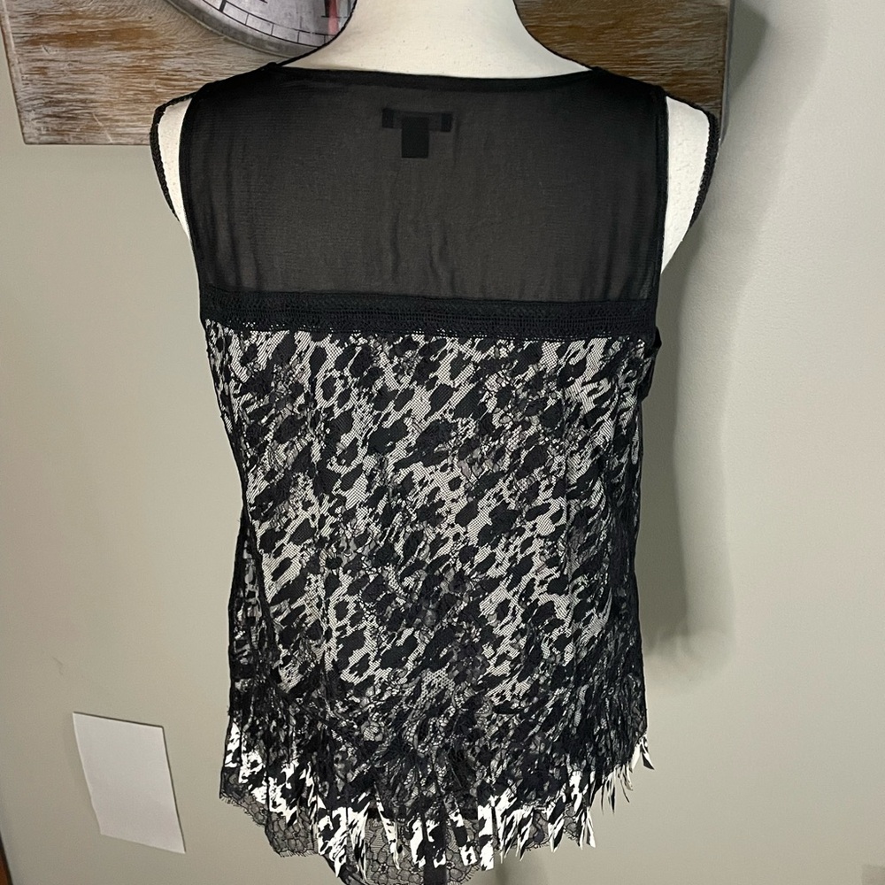 Ann Taylor Black and White Lace Sleeveless Top - Picture 4 of 10